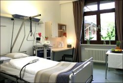 Patientenzimmer Schlupflider entfernen Kassel